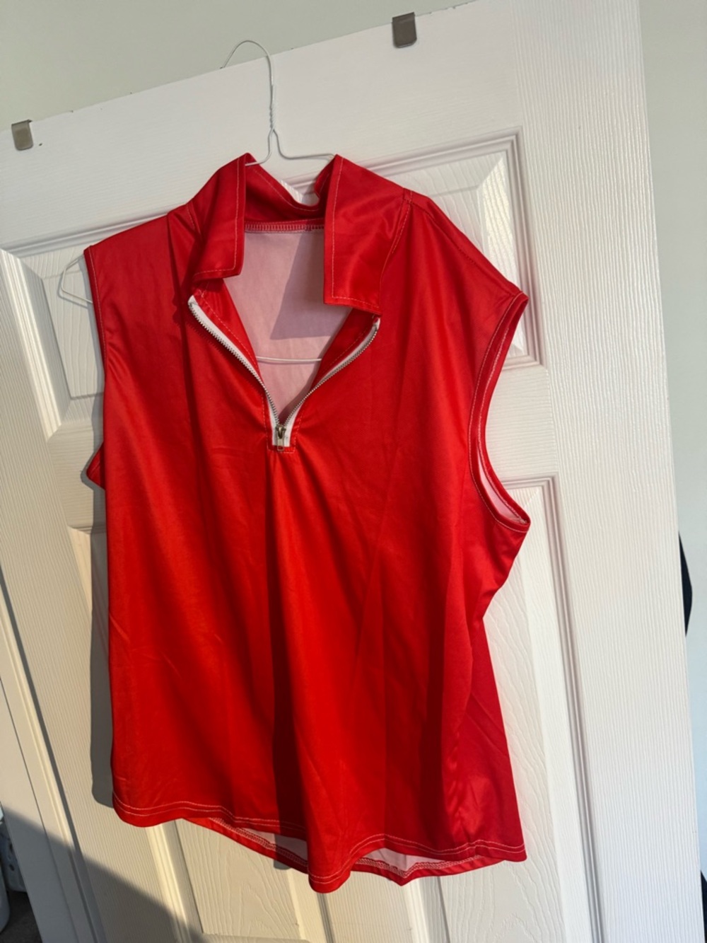 Red Sleeveless Zip-Front Women’s Golf Top